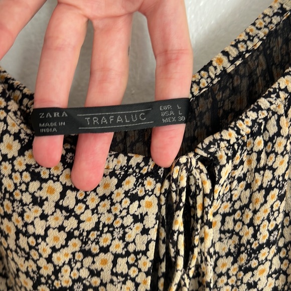 Zara dress size L - Picture 6 of 6